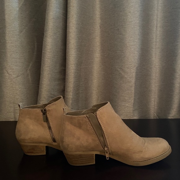 Carlos by Carlos Santana tan Ankle Boots- 9 - Picture 3 of 8